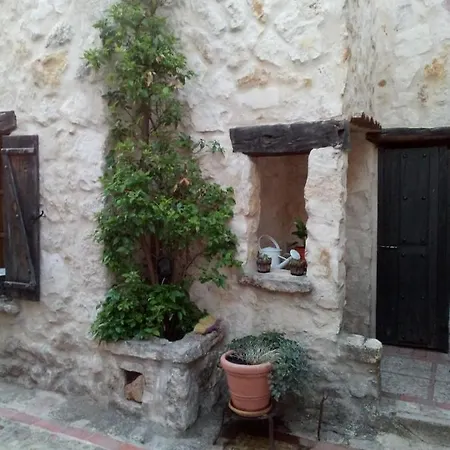 Pretty House With Solarium Holiday home