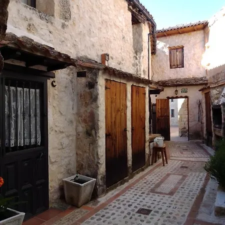 Pretty House With Solarium Holiday home Castro de Fuentiduena