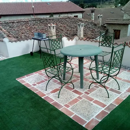 Pretty House With Solarium Holiday home Castro de Fuentiduena